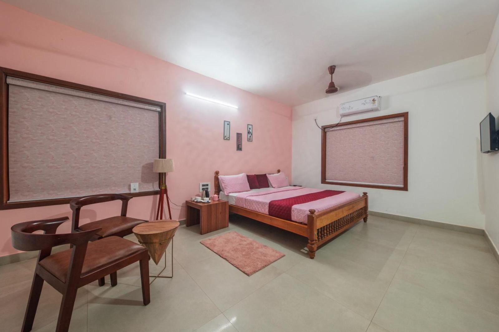 Waterfront By Palmyra Appartement Kollam Buitenkant foto